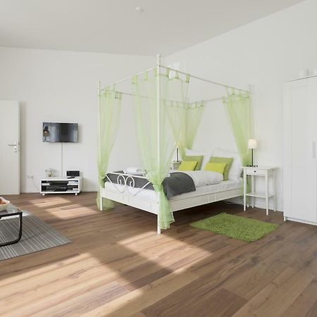 Studio Apartment Niemetzstr 51 Берлин Экстерьер фото